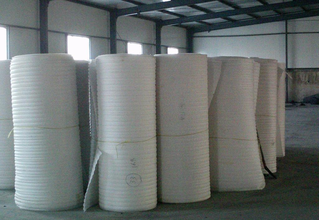 大棚棉被、大棚保溫被首先壽光圣鼎農(nóng)業(yè)裝備-壽光市金泰大棚保溫材料廠